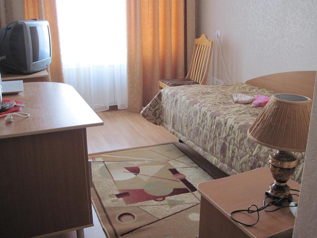 Hotel Mosty Masty Habitación foto